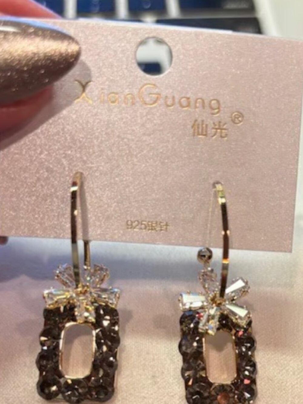 Floral dangle earrings